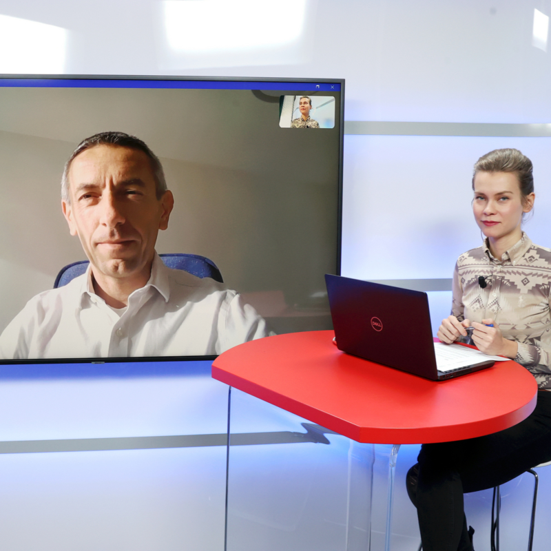 Obrázek epizody Fialova vláda řeší rozpočtové trable: Navýšení důchodového věku je nevyhnutelné, míní ekonom