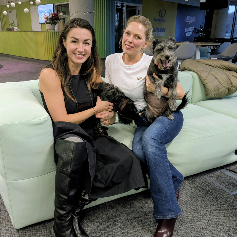 Obrázek epizody Množitelé dostanou maximálně pokutu dvacet tisíc. Nikdo jim nešlápne na majetek, nikdo neskončí ve vězení.