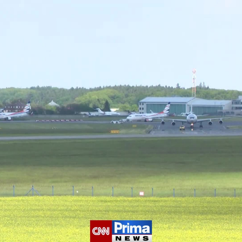 Obrázek epizody Vyhoštění ruští diplomaté opouštějí Českou republiku (zdroj: CNN Prima NEWS)