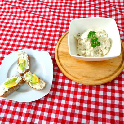 Obrázek epizody Pomazánka nejen na Silvestr - bryndzová pomazánka s pečeným česnekem