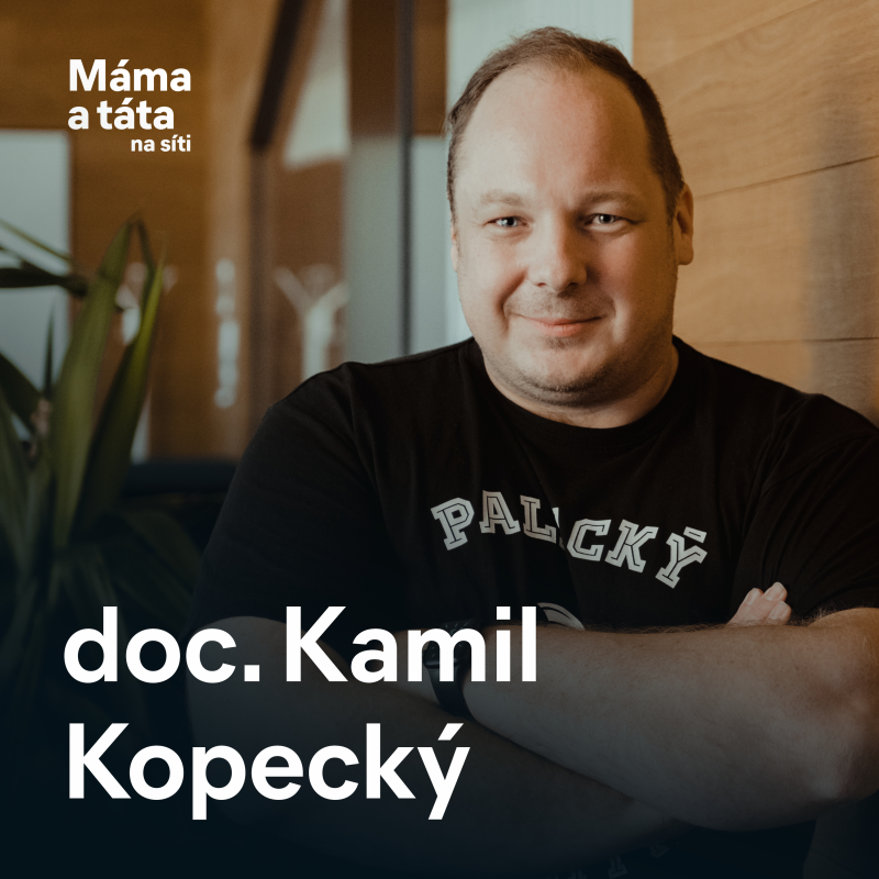 Obrázek epizody #1 S Kamilem Kopeckým o kyberšikaně nebo sextingu: Jak navigovat teenagery bezpečně v online světě?