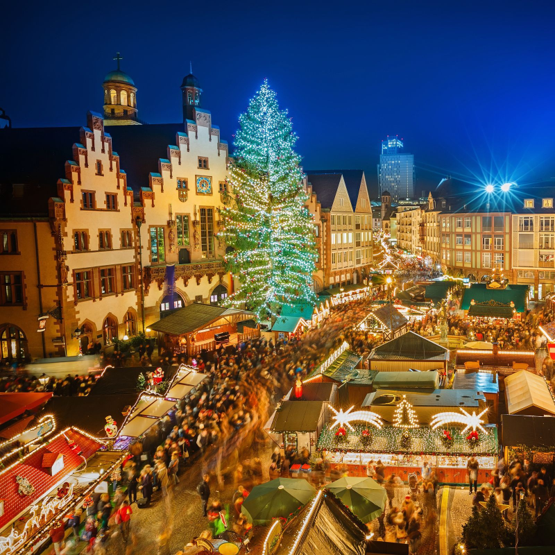 Obrázek epizody Holiday Market Ambience | Calming Holiday Jazz Piano and Market Ambience