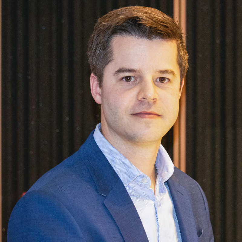 Obrázek epizody Martin Krajčovič - Na Dankovu špeciálnu daň pre obchodné reťazce môžu...(Braňo Závodský Naživo)