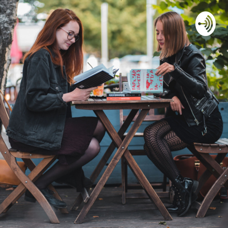 Obrázek epizody Knižní sběr, tak akorát: Nová Rowlingová, kniha o českých problémech a dětství v socialismu