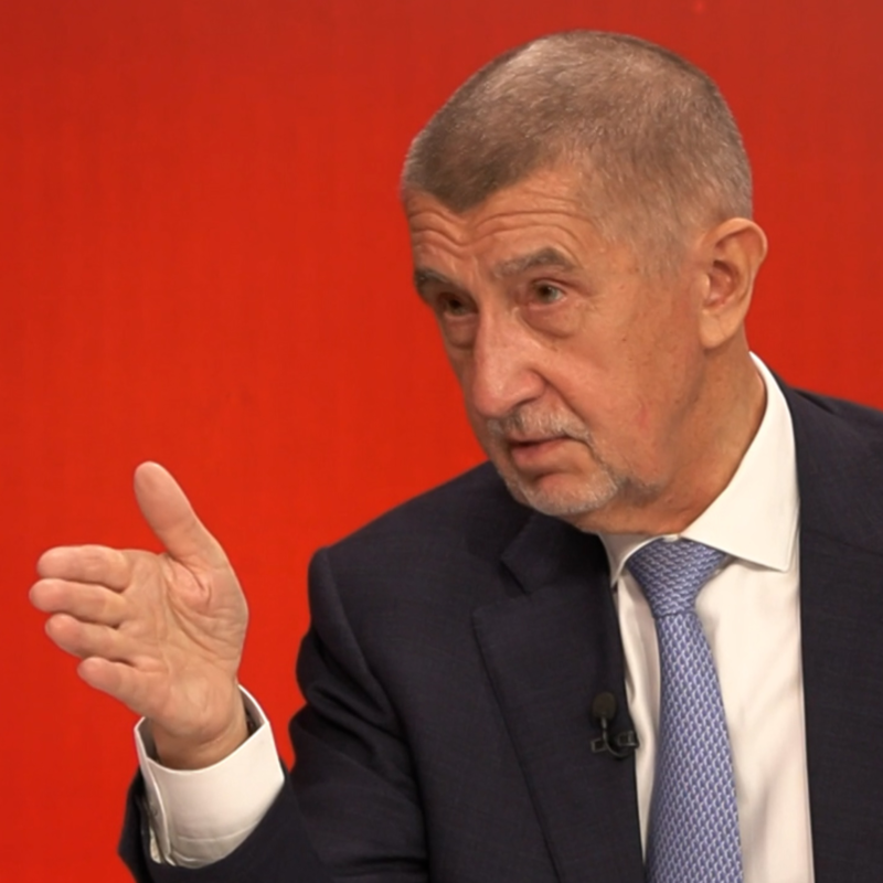 Obrázek epizody Kuloáry | Andrej Babiš (ANO): Čeští zbrojaři mají extrémní zisky. Po volbách je chceme zdanit | 9. 4. 2025