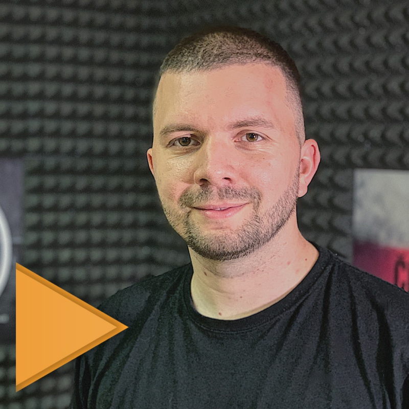 Obrázek epizody Peter Hajduček: Kanye West má v teniskách pořád největší vliv. Footshop začínal se 40 páry bot.