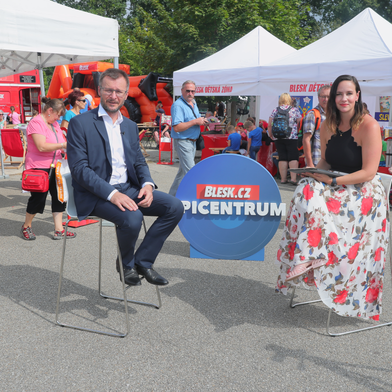 Obrázek epizody Chleba nebude nad zlato: Ministr Zdeněk Nekula odhadl, kdy se ceny potravin sníží. „Až se zchladí trh.“