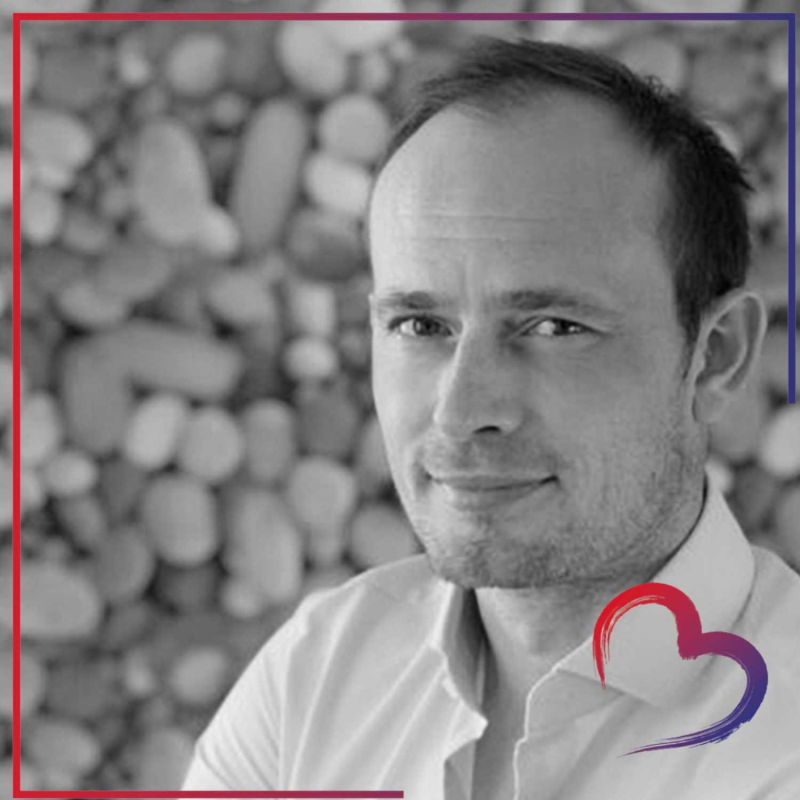 Obrázek epizody Co to znamená být zdravotní sestrou v mobilním hospici? Lukáš Pobořil, Mobilní hospic Strom Života