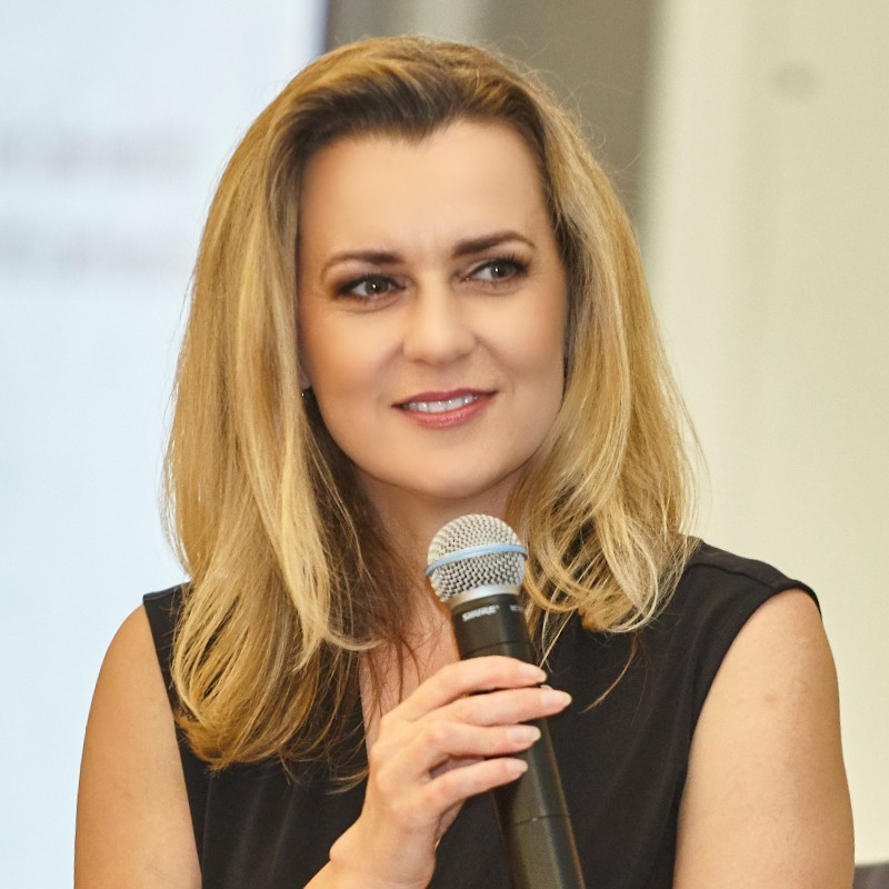 Obrázek epizody Baví mě prostě dělat rozhovory, říká autorka podcastu Mezi čtyřma očima Helena Šulcová