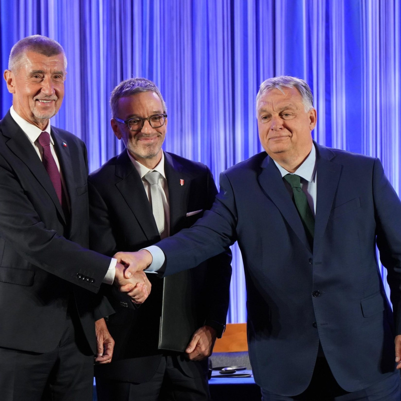 Obrázek epizody „Politika FPÖ vyhovuje Putinovi. Kickl vsází na spolupráci krajně pravicových stran," říká Jeřábek