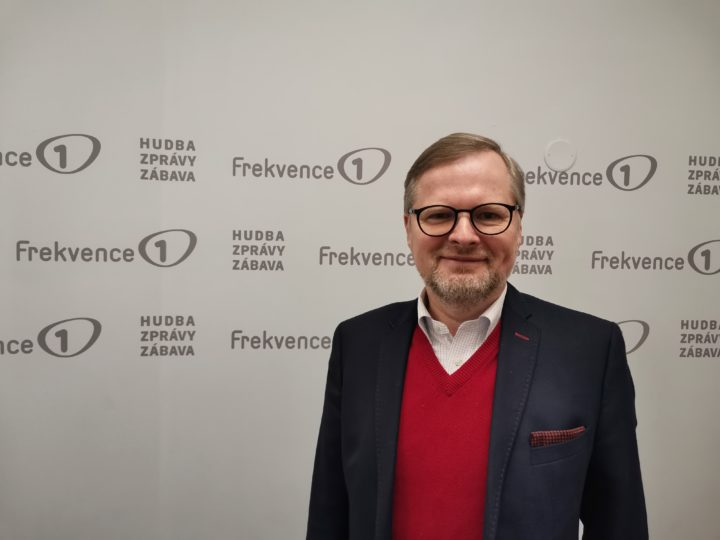 Obrázek epizody Petr Fiala: Pokud mi lidé něco vyčítají, tak to, že jsem na politiku moc kompetentní