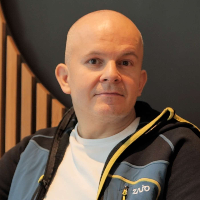 Obrázek epizody Instruktor funkčního dýchání ROSTISLAV VÁCLAVEK: "Stál jsem nad splavem a byl připravený zemřít."