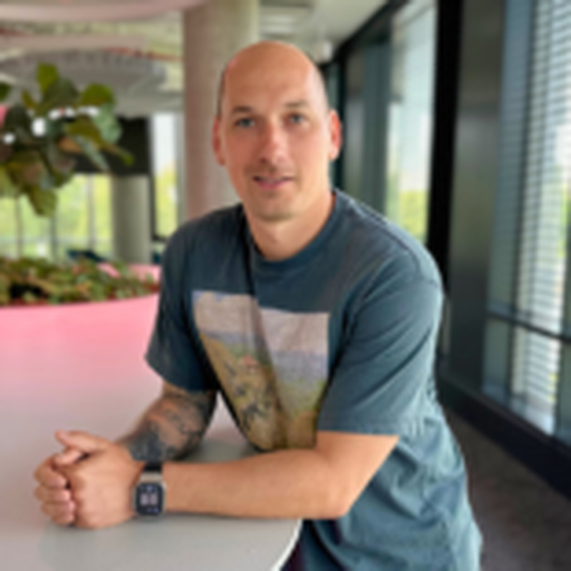 Obrázek epizody Lukáš Pešek: Občas mám za motorkáře strach. Dopředu vím, jak mohou dopadnout