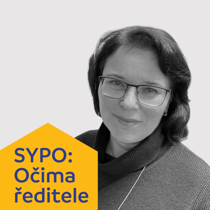 Obrázek epizody Očima ředitele #6: O cizích jazycích, o práci s dětmi se speciálními vzdělávacími potřebami a o učitelkách i rodičích s Kamilou Podrápskou, ředitelkou MŠ Klášterní v Liberci