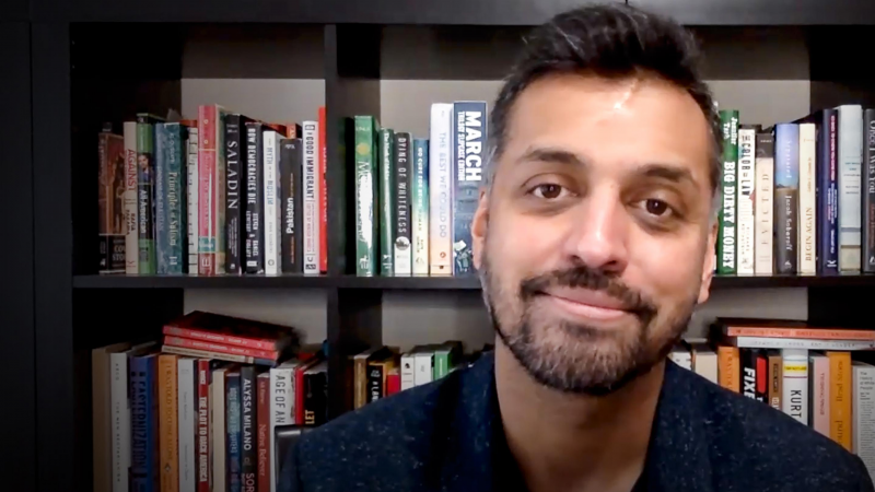 Obrázek epizody 3 ways to find hope in hopeless times | Wajahat Ali