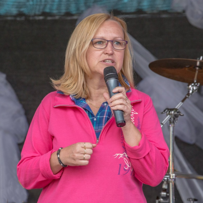 Obrázek epizody Kohoutová Lenka-expertka na oblast sociální politiky v ČR, ředitelka Domova pro osoby se zdravotním postižením Sulická, předsedkyně Nadačního fondu pro podporu zaměstnávání osob se zdrav.postižením