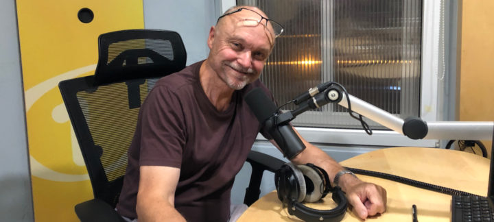 Obrázek epizody Jan Tuček: Sex po telefonu lidé nepovažují za nevěru. Naopak pro třetinu Čechů je nevěra nepřijatelná