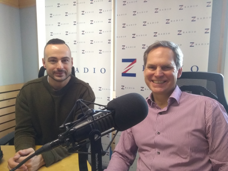 Obrázek epizody Pomáhají v Iráku, Zambii nebo v Mongolsku. Lidé jsou vděční, vymysleli jsme třeba aplikaci pro farmáře, říká Jiří Škvor z Charity ČR