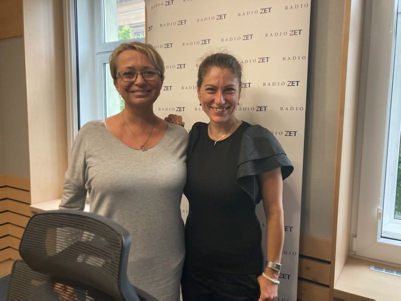 Obrázek epizody Některé lidské příběhy nenarvete do paragrafů, říká mediátorka Eva Decroix