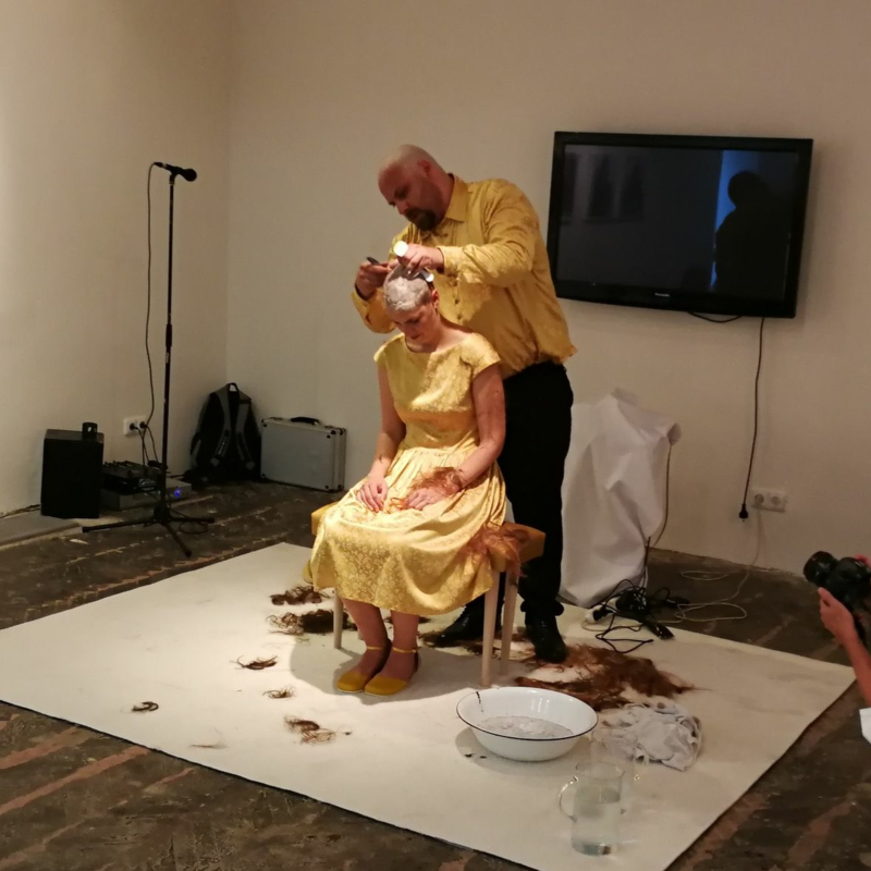 Obrázek epizody Galerie OFF/FORMAT: Rodinná oslava (Klára Kleinerová & Jan Kratochvíla)