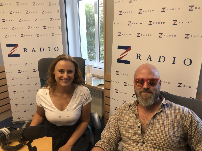 Obrázek epizody Všichni bychom se měli uklidnit a případnou druhou koronavirovou vlnu už tolik neprožívat, říká bývalý záchranář Vít Samek a dodává: vyzkoušeli jsme si, že takovou věc umíme zvládnout.