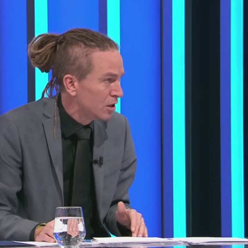 Obrázek epizody Okamura: Už ani halíř Ukrajincům, klidně mě utlučte čepicemi. Platí daně, opáčil Bartoš (PARTIE TEREZIE TOMÁNKOVÉ 5.11.2023)