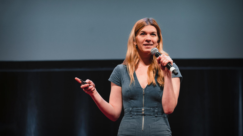 Obrázek epizody The joy of learning random things on Wikipedia | Annie Rauwerda