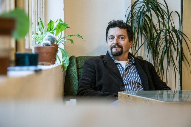 Obrázek epizody Michal Viewegh: Dřív jsme stáli na knihy fronty. Dnes je to už úplně jinak