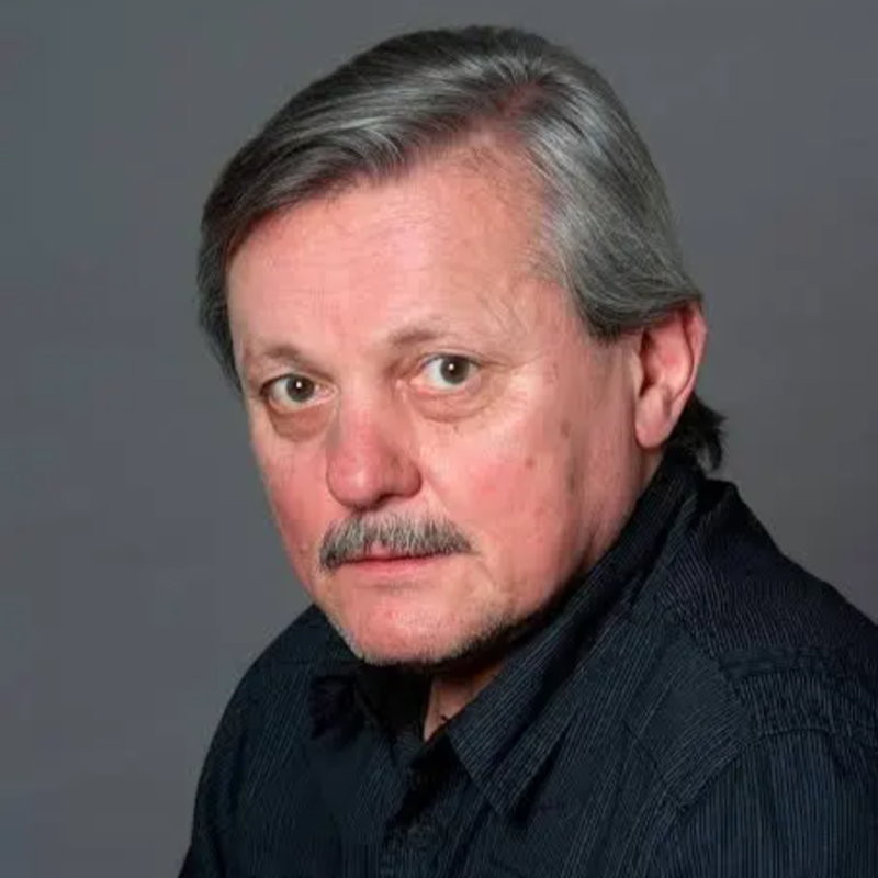 Obrázek epizody Svatopluk Skopal : Žije v lese v chatě bez elektřiny i mobilu a je šťastný.