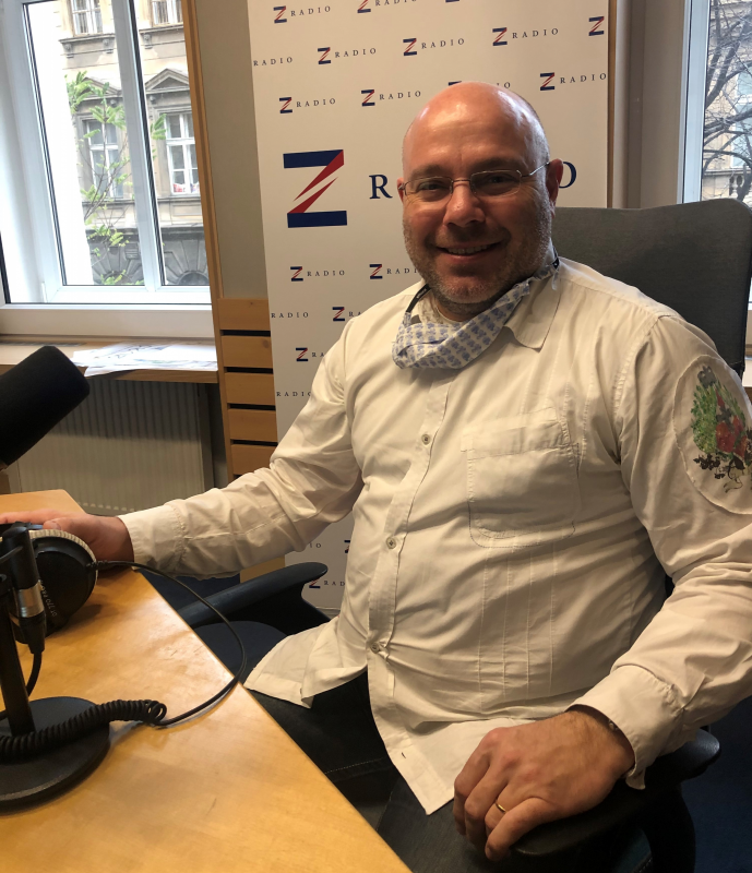 Obrázek epizody Do manažerských postů se nezřídka dostávají psychopati, kteří své ambice ukájí ponižováním podřízených, říká bývalý šéf českého a slovenského Microsoftu Jiří Devát a dodává, že tzv. bossing bývá často způsobený výkonnostním tlakem na samotné manažery.