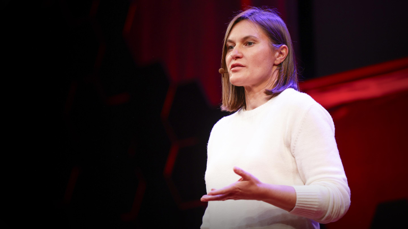 Obrázek epizody Can AI companions help heal loneliness? | Eugenia Kuyda