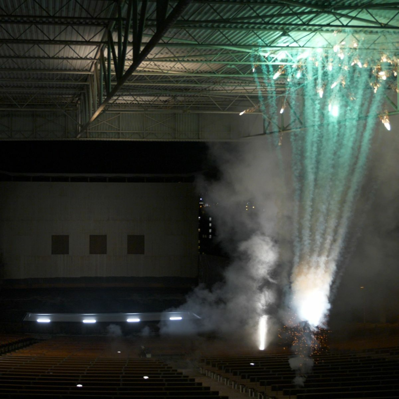 Obrázek epizody DUÚL: Lukas Marxt & Jakub Vrba: Úžas – tak akorát moc velké okno někam a nikam(Barbora Hájková)