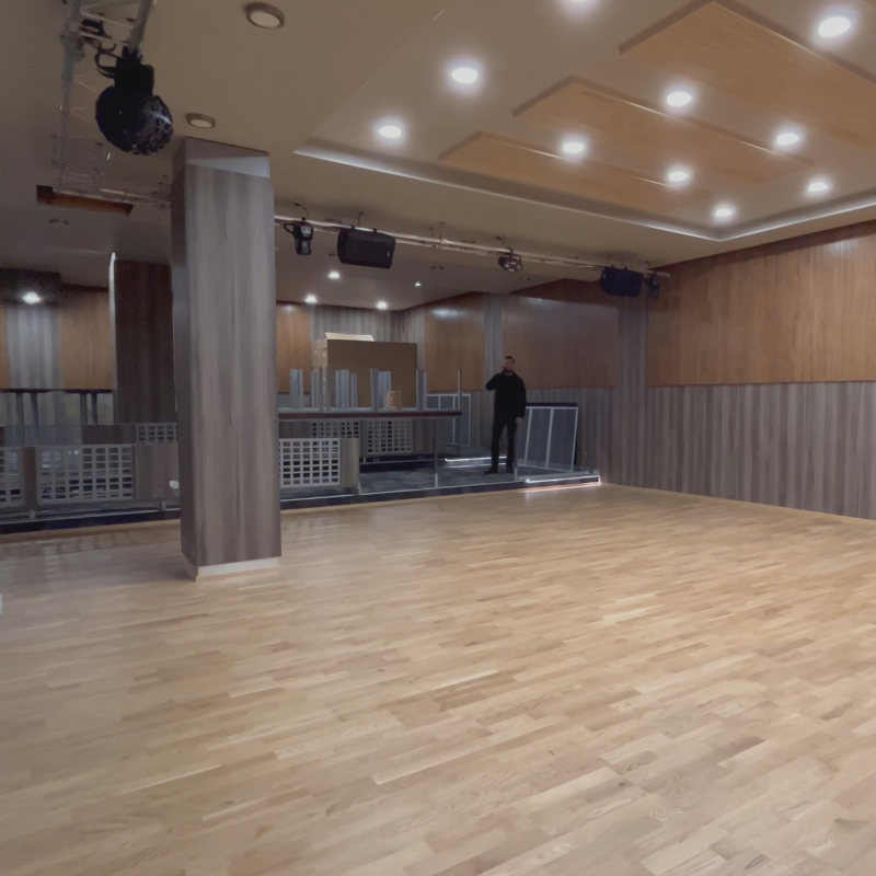 Obrázek epizody Společenský sál v hotelu Cascade prošel obrovskou proměnou.