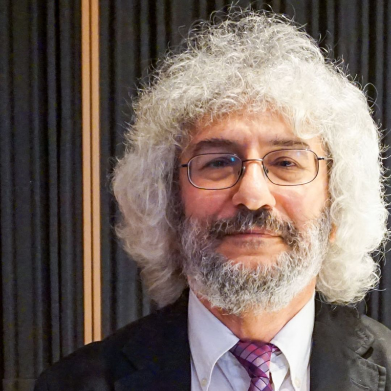 Obrázek epizody Grigorij Mesežnikov - Robert Fico chce pomôcť v prvom rade sebe, až potom Smeru