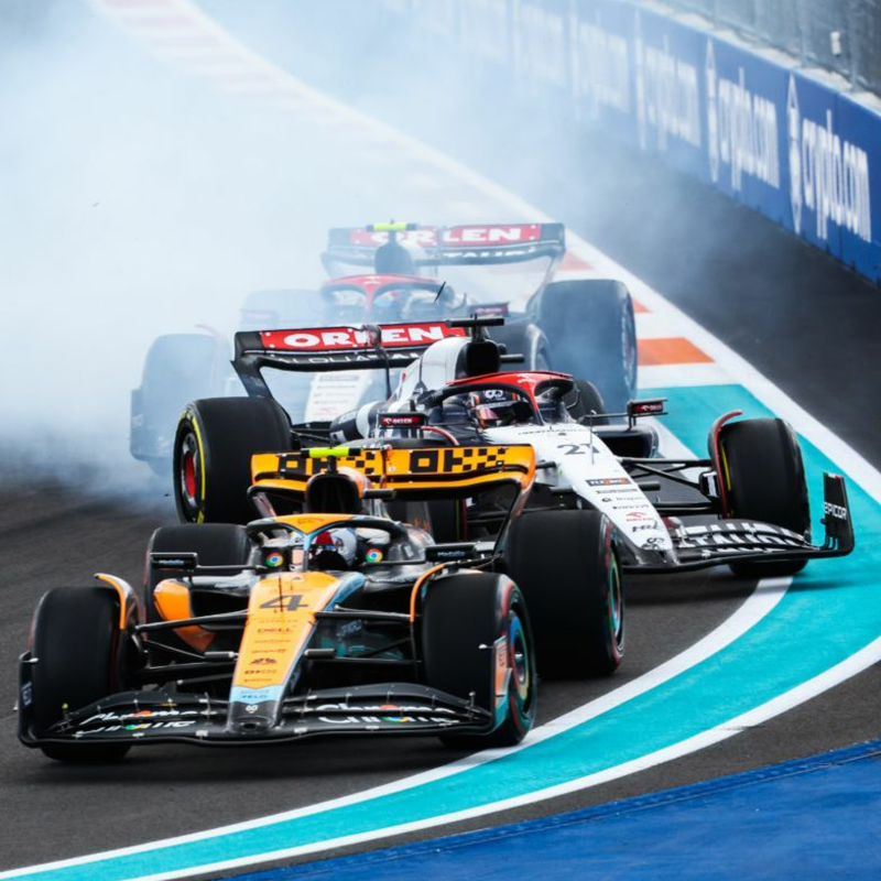 Obrázek epizody InstaPokec z Miami: Podstatná vysvětlení z centra předražené mega-párty