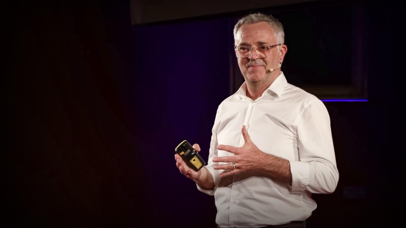 Obrázek epizody Why you should embrace mediocrity | Crispin Thurlow