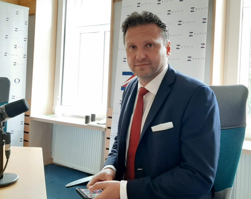 Předseda Poslanecké sněmovny Radek Vondráček /ANO/: Bylo v tom více emocí, ale je to věc pana Vystrčila. Škoda, že chyběla nějaká racionální debata