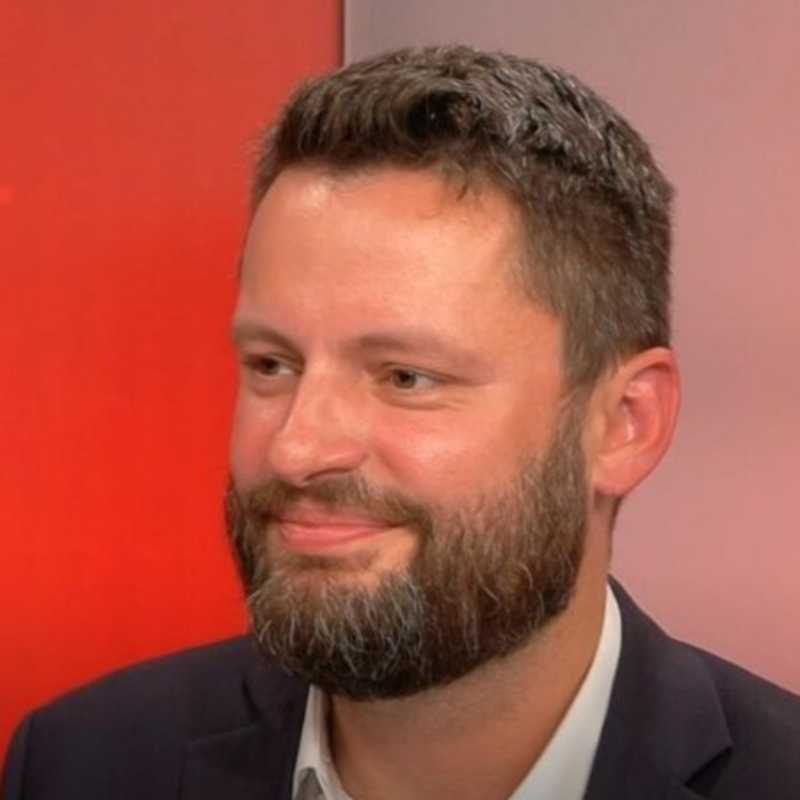 Obrázek epizody Kuloáry | Ondřej Prokop (ANO): Praha kolabuje a Hřib si místo řešení dopravy jezdí po kampani | 21. 5. 2025