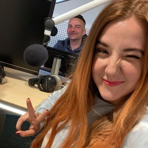 Obrázek epizody ZPĚVAČKA, RAPPERKA A MODERÁTORKA JASMIN HOSTEM U ROMANA BLINKY V CHILLU NA SPINU