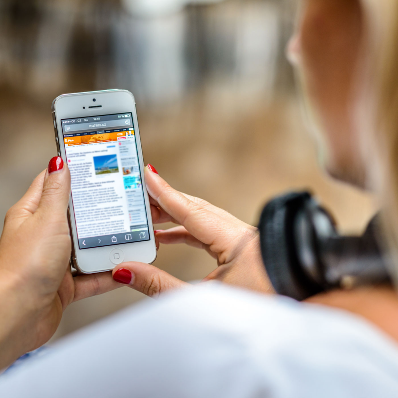 Obrázek epizody HLASUJTE: Souhlasíte se zavřením škol kvůli omezení šíření koronaviru, nebo ne?