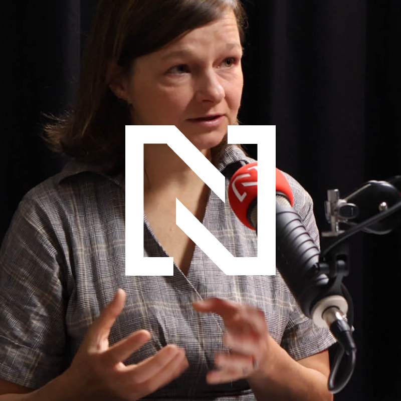 Obrázek epizody Co se to děje s mladými muži? Filozofka Koubová o radikalizaci, násilí ve školách a algoritmech, které je vedou do manosféry