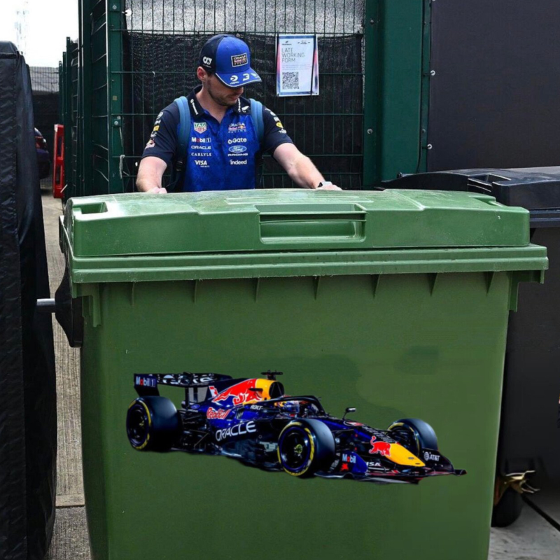 Obrázek epizody Leclerc je ZPĚT?! Proč Red Bull neposlouchá Verstappena? | EisKing DEBRIEFING 9/22
