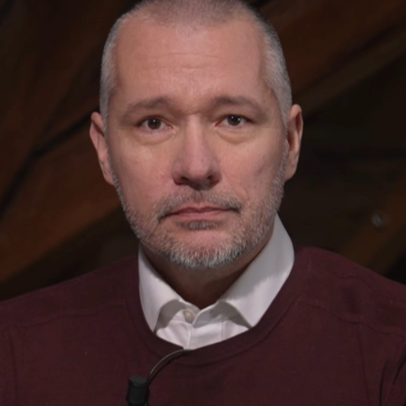 Obrázek epizody Ptáme se prezidentských kandidátů: Co byste řekli svým synům, kdyby šli se zbraní v ruce bránit naše spojence?