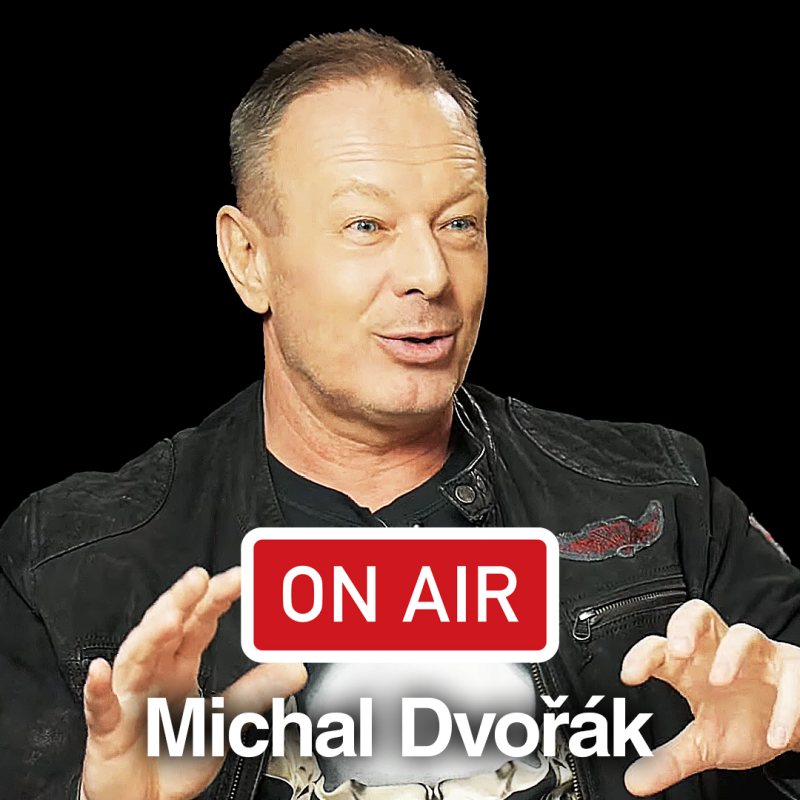 Obrázek epizody Michal Dvořák ON AIR: "Jméno Lucie mi přišlo pro kapelu pitomý, trochu jako Božena."