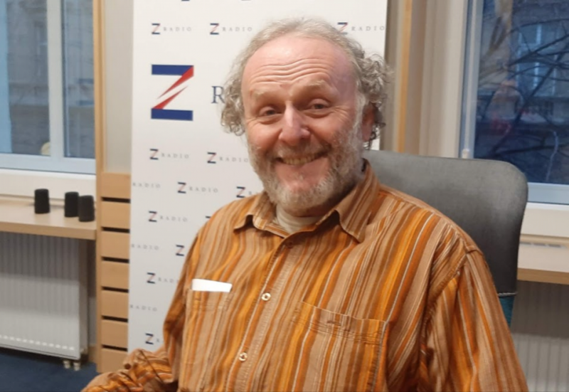 Jaroslav Dušek: Koronavirová krize je výplod konglomerátu farmaceutických firem a sociálních sítí. Větší hrozbou než klimatická změna jsou technologie k ovlivňování počasí