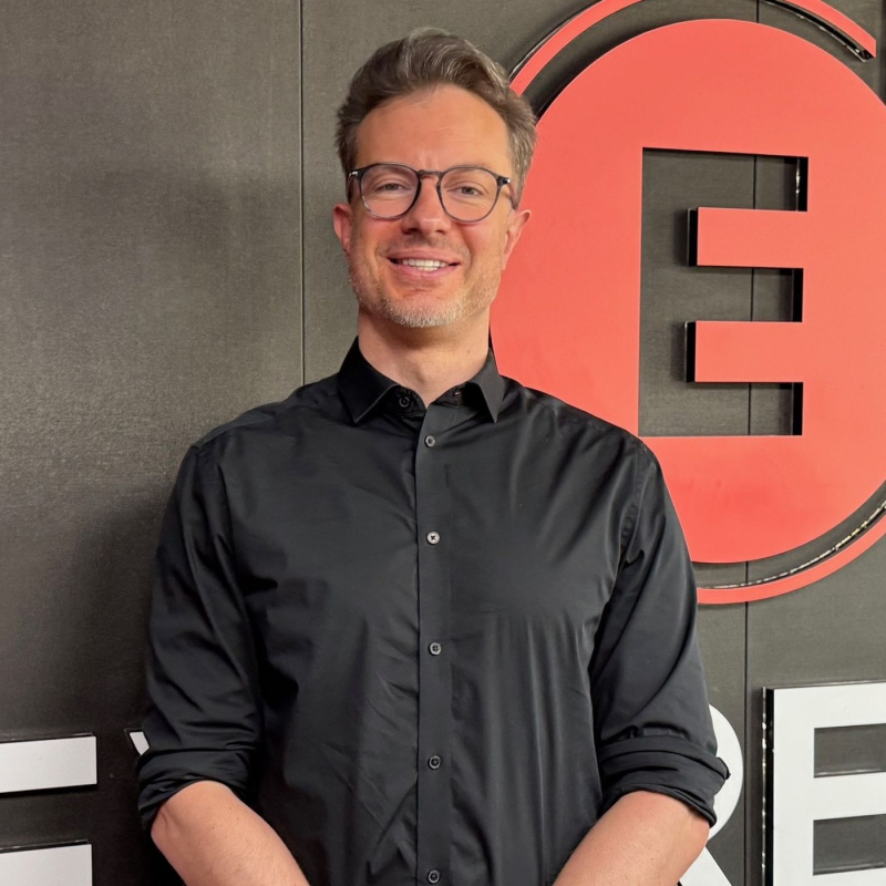 Obrázek epizody Plastický chirurg Ondřej Měšťák: Správný zákrok nepoznáte, u Extrémních proměn brečím