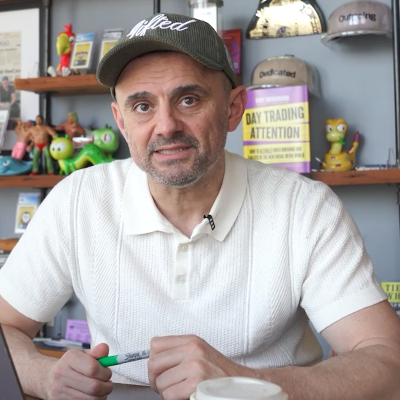 Obrázek epizody Building Long-Term Business Growth | CRE Secrets Podcast with Aviva