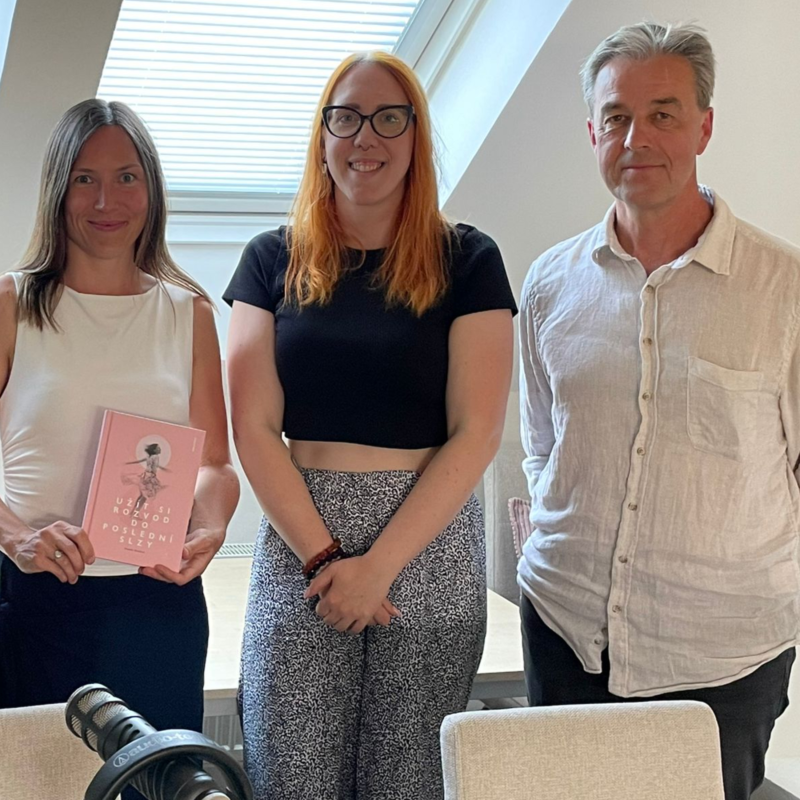 Obrázek epizody Kniha „Užít si rozvod do poslední slzy“ –⁠⁠⁠⁠⁠⁠ rozhovor s autorkou a terapeutem