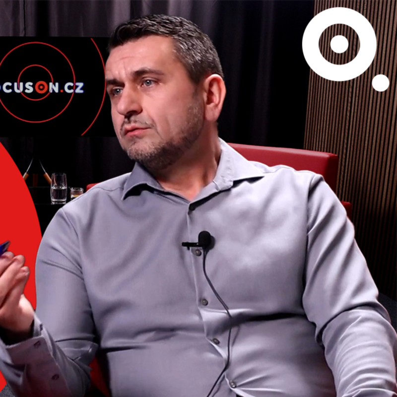 Obrázek epizody Do zákazu spalovacích motorů zbývá 11 let. Je to jak dřív s mobily, říká prodejce