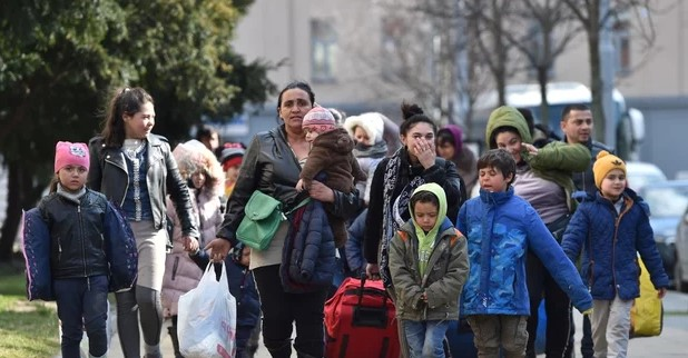 Obrázek epizody Absolutní většina Ukrajinců v Česku se bude snažit být prospěšná společnosti, říká Bohdan Rajčinec z Ukrajinské iniciativy